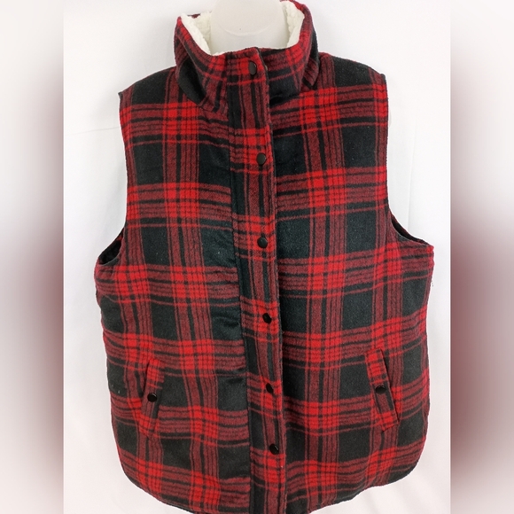 Plaid Red and Black Sleeveless Vest Preppy Clueless (#1,273) - Picture 1 of 10